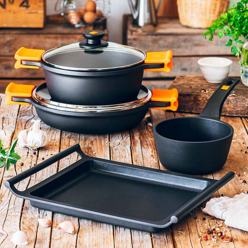 Batería de cocina 6 piezas Efficient con parrilla