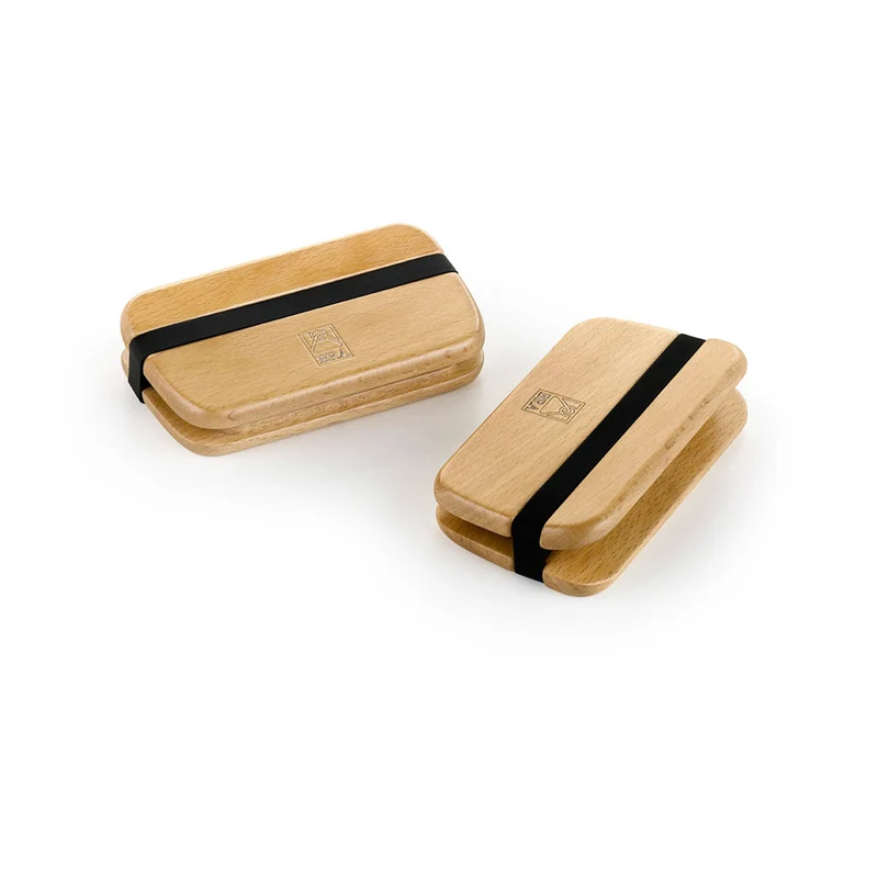 Asas de madera Market