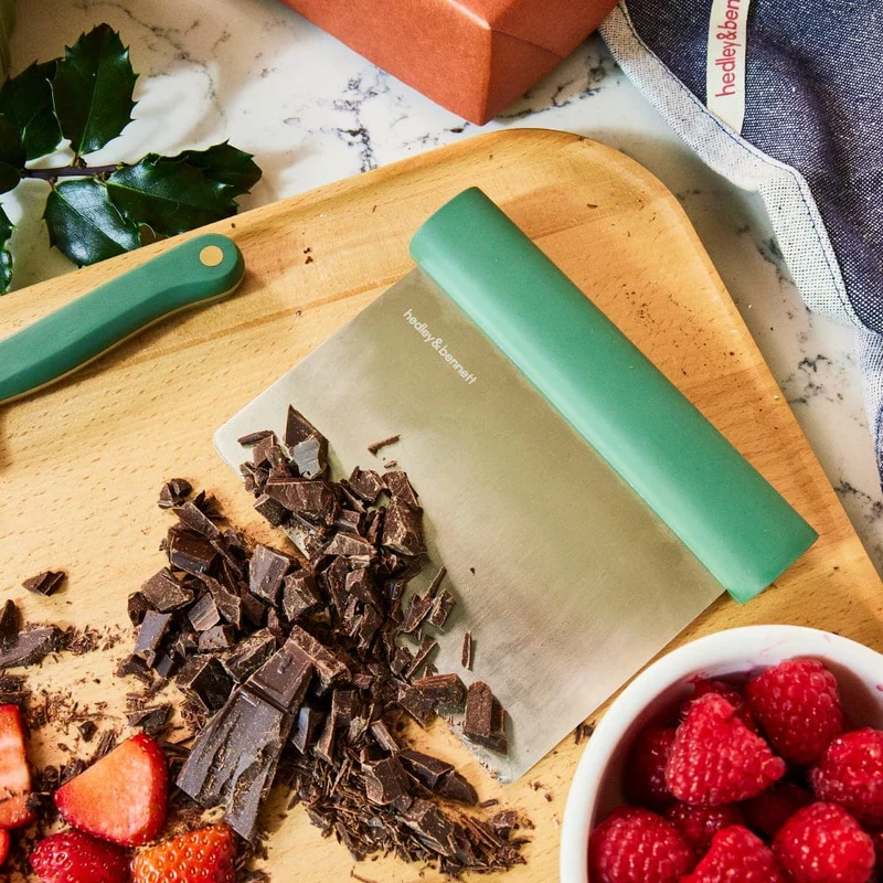 Bench Scraper - Harissa Red