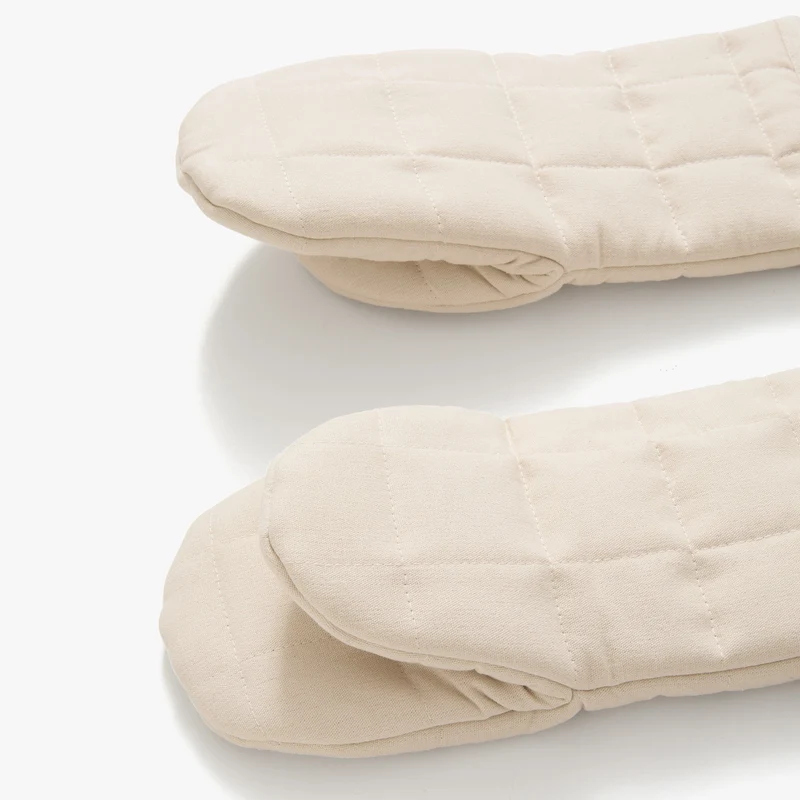 Oat White Oven Mitts