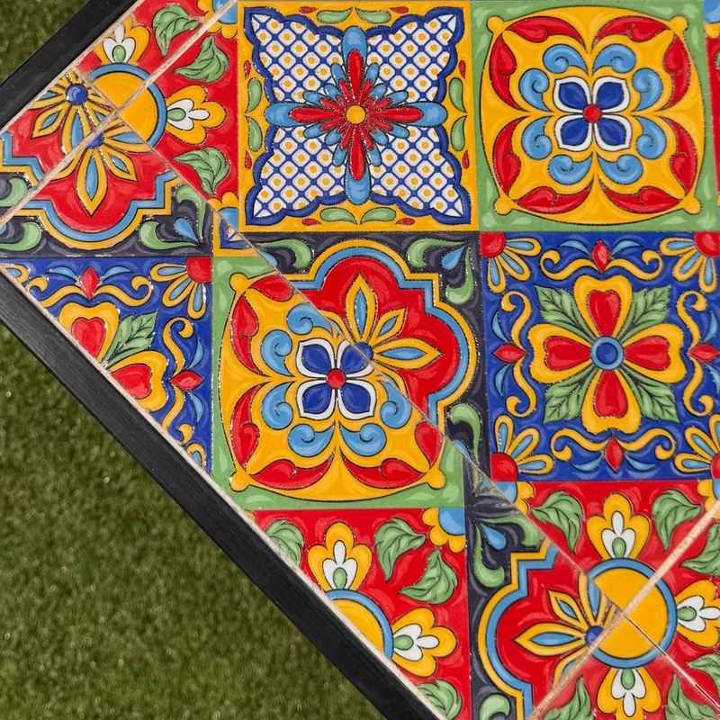 Tavolo quadrato da giardino in metallo con mosaico - Trapani