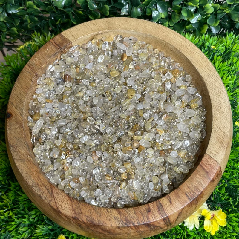 Scaglie di quarzo rutilo dorato