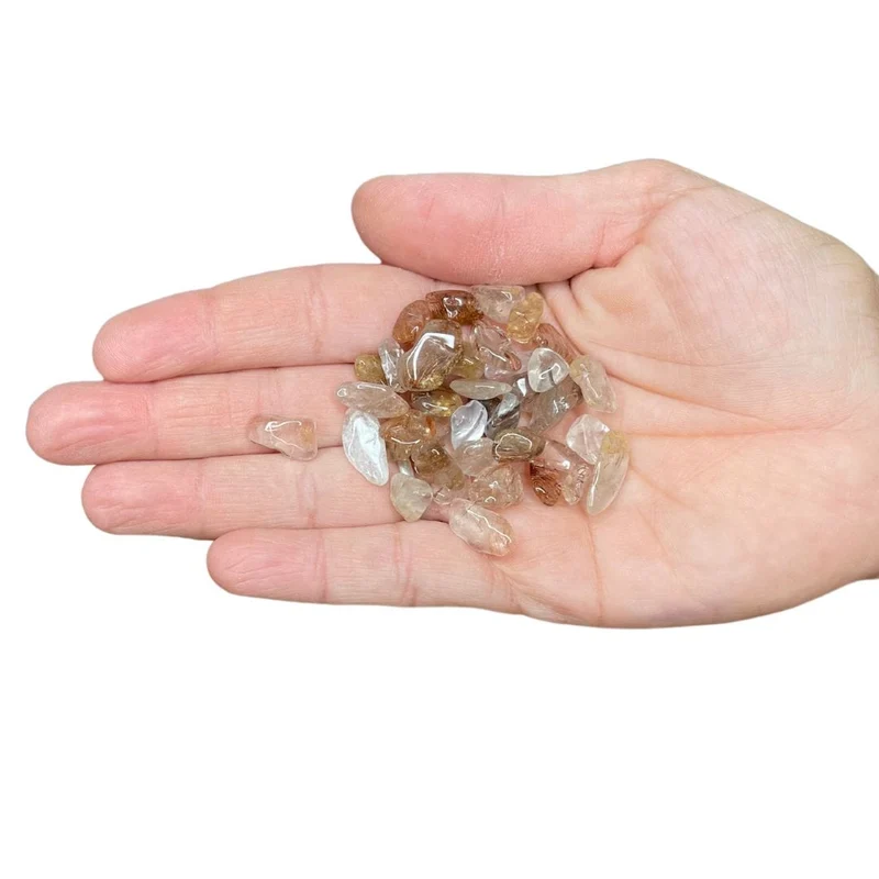 Scaglie di quarzo rutilico