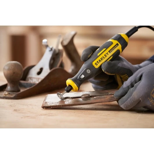 Utensile rotante Fatmax V20 da 18 V (solo utensile) (SFMCE030B-XJ) Stanley