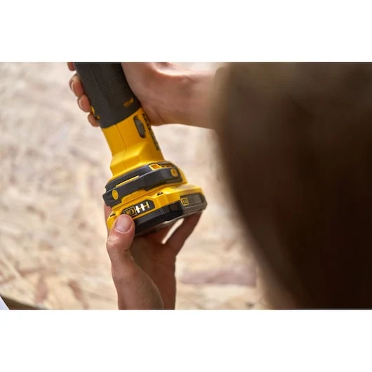 Utensile multifunzione 18V - 2 AH fatmax V20 (SFMCE500D2K-QW) Stanley