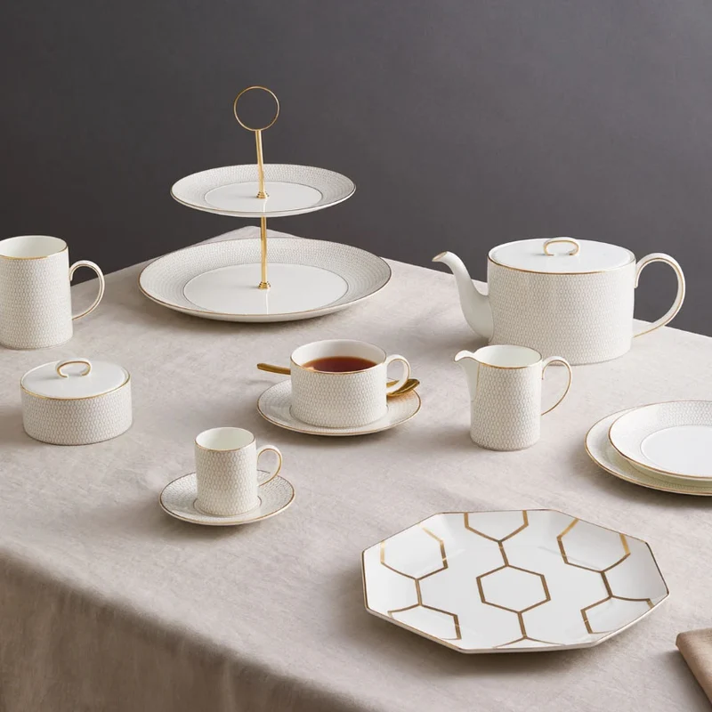 Gio Gold Servizio tavola 18 pezzi porcellana Wedgwood