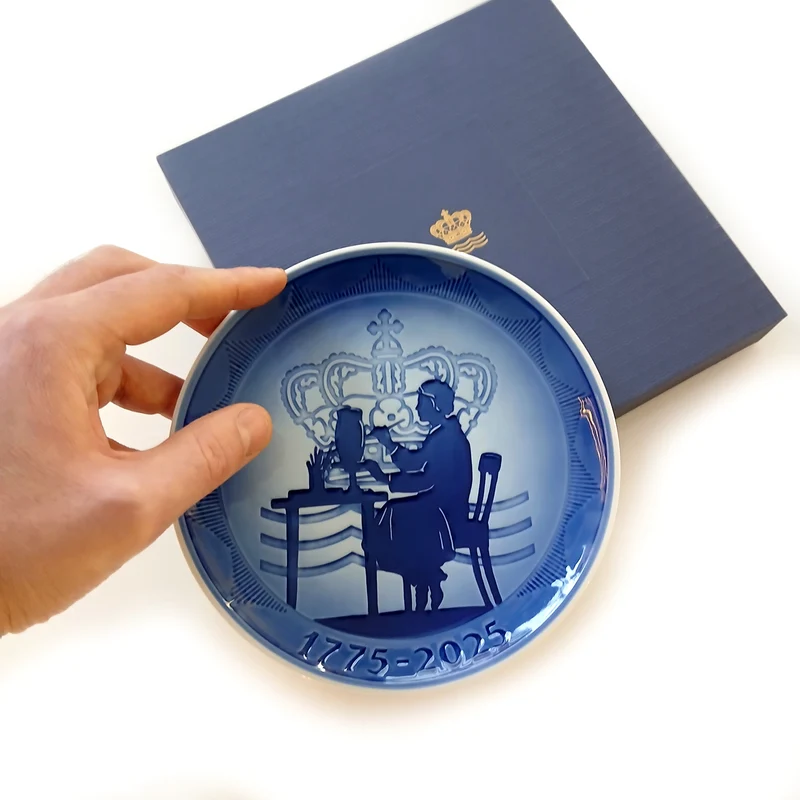 Royal Copenhagen Piatto Anniversario 250° edizione limitata