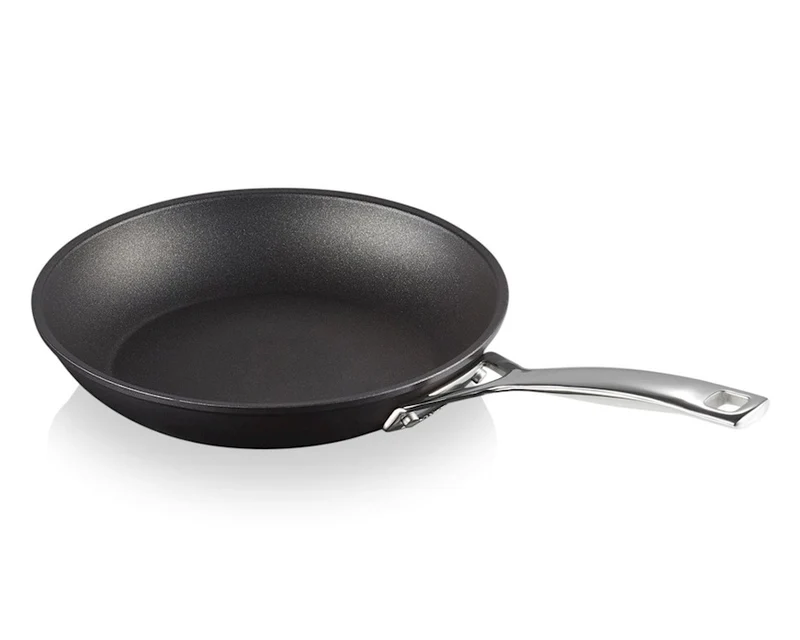 Padella Bassa Manico Lungo 28