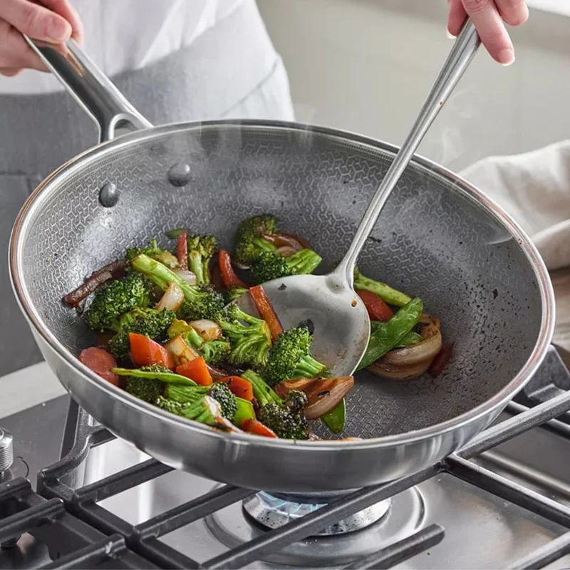 Wok cerámico de acero inoxidable tricapa con fondo de nido de abeja Apex GreenPan