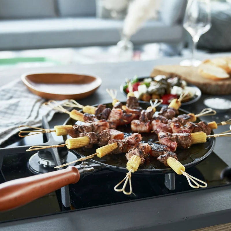Crepera de hierro fundido con mango de madera Staub