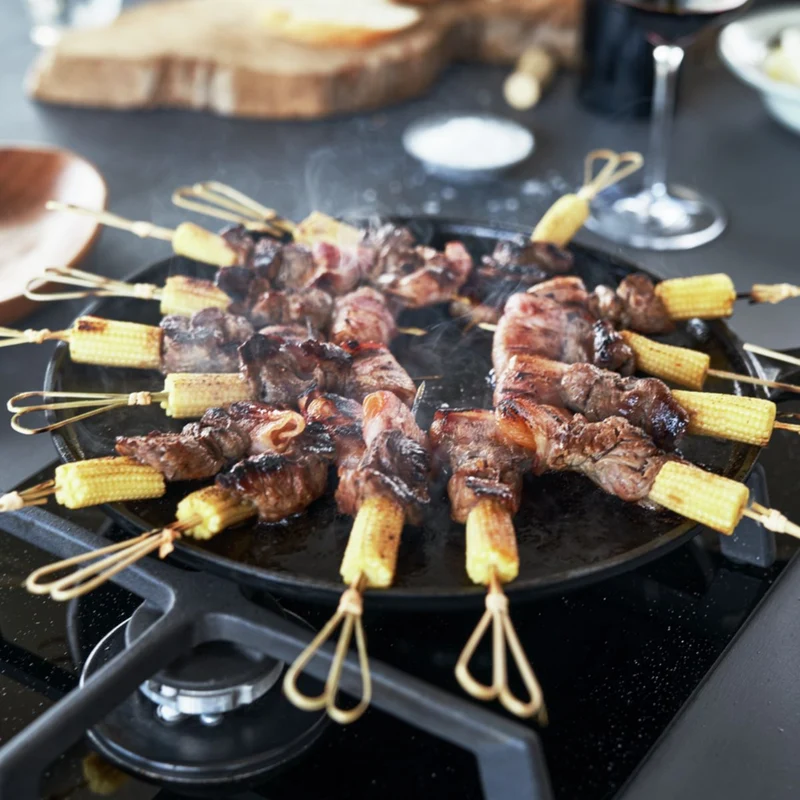 Crepera de hierro fundido con mango de madera Staub