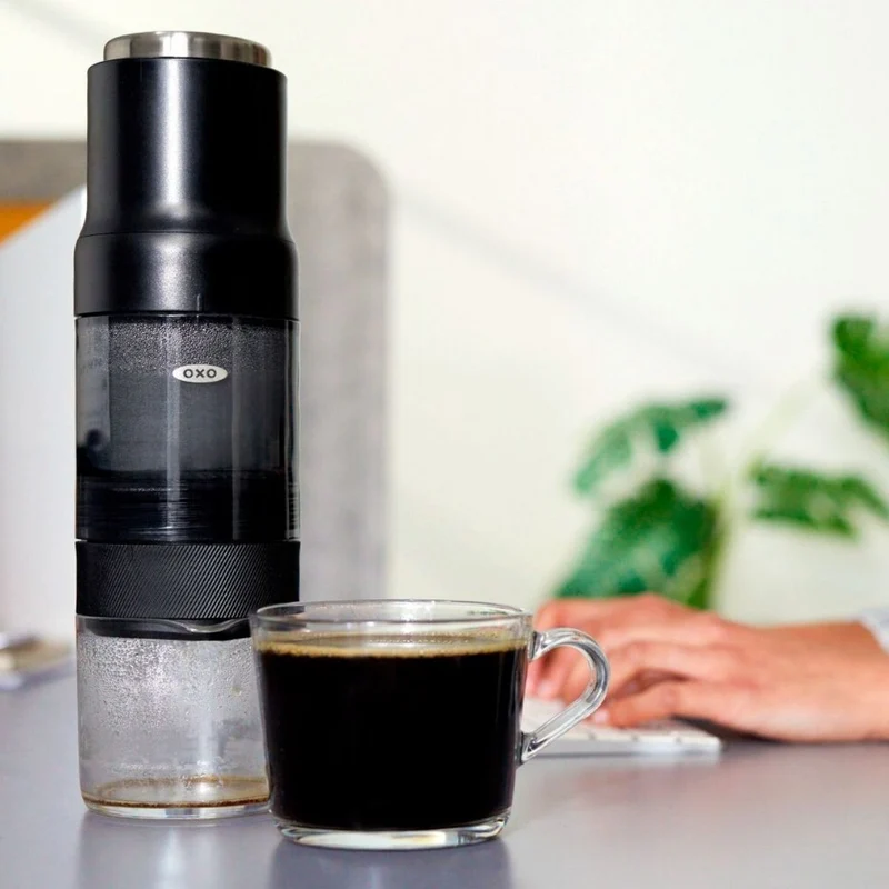 Cafetera portátil manual para café caliente y cold brew Rapid Brewer OXO