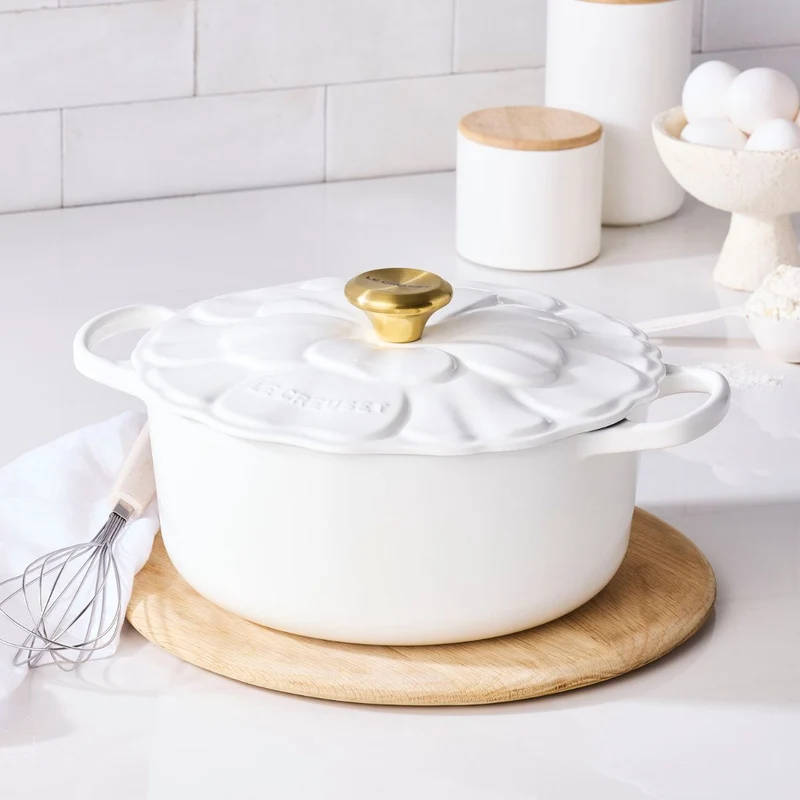 Cocotte redonda de hierro Pétalo Le Creuset