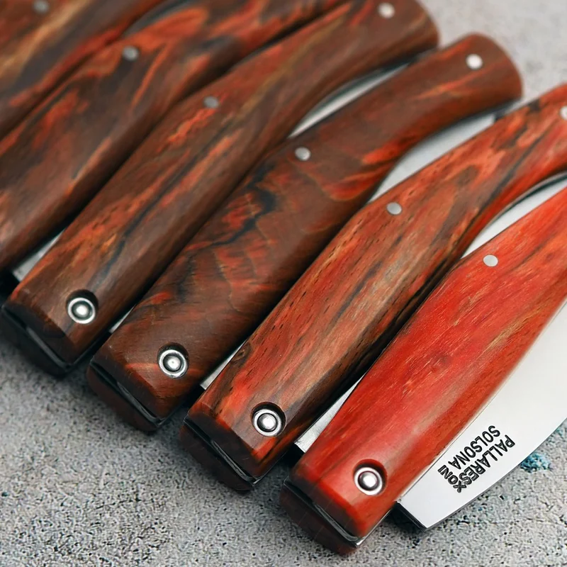 Navaja de acero inoxidable con mango de madera Pallarès