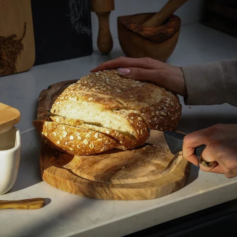 Tabla para cortar de madera de olivo con ranura para jugos Selbrae