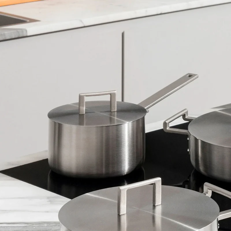 Batería de cocina de acero inoxidable multicapa Convivio Alessi