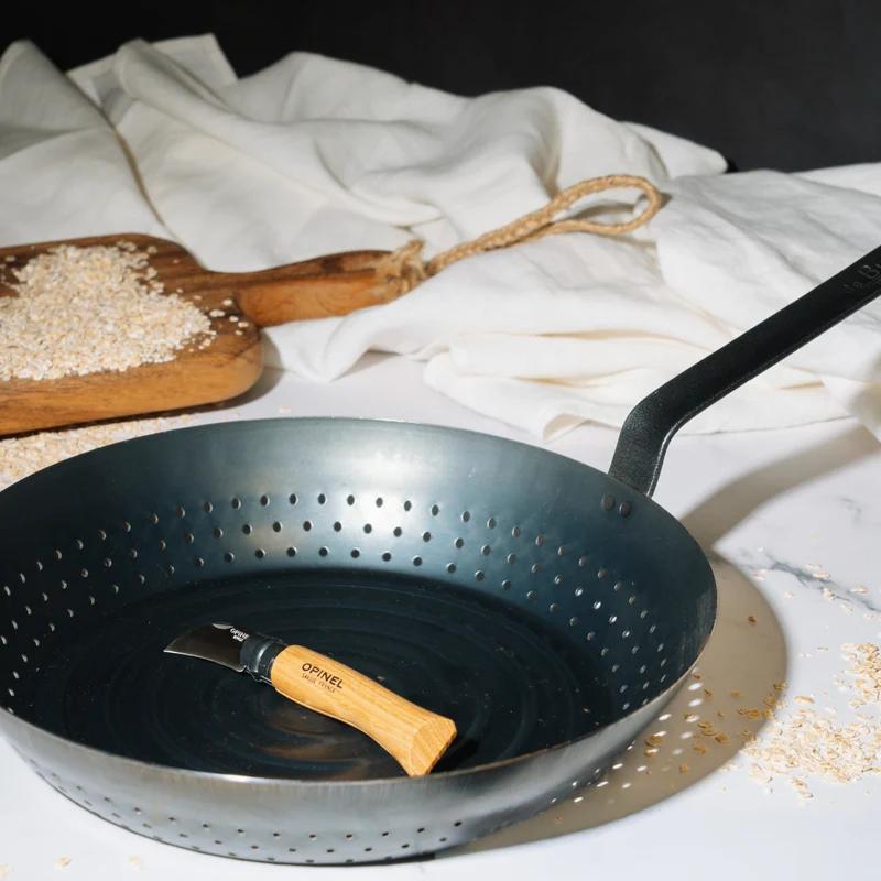 Pack sartén para castañas De Buyer y cuchillo para castañas Opinel