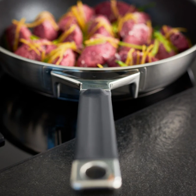 Sartén antiadherente Silence Pro ProResist con exterior inox Rösle