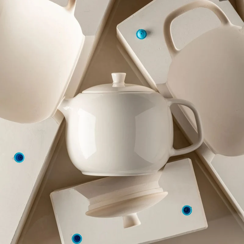 Tetera de porcelana francesa Madeleine Revol