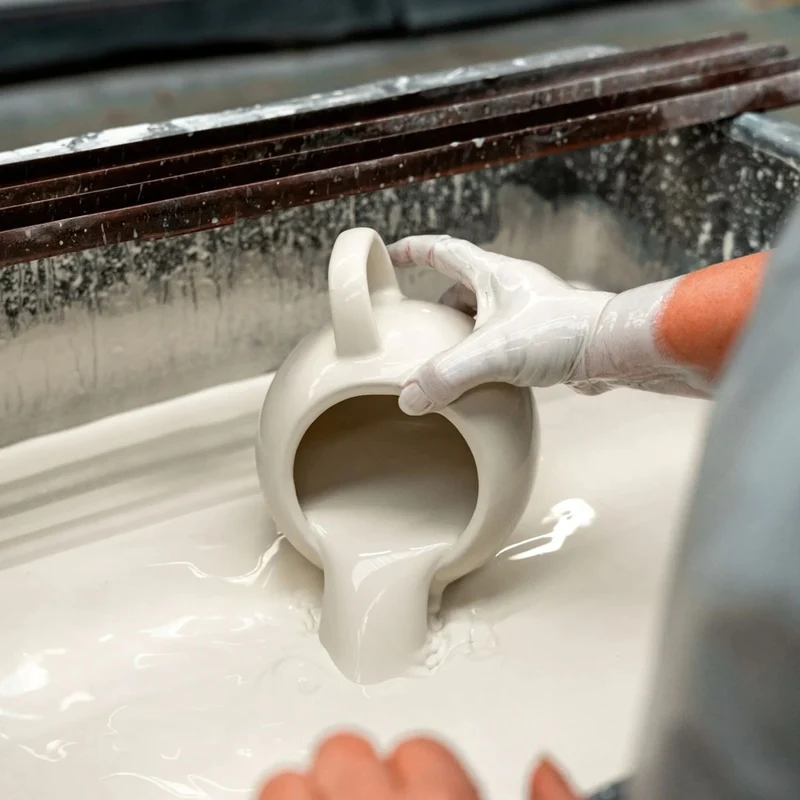 Tetera de porcelana francesa Madeleine Revol