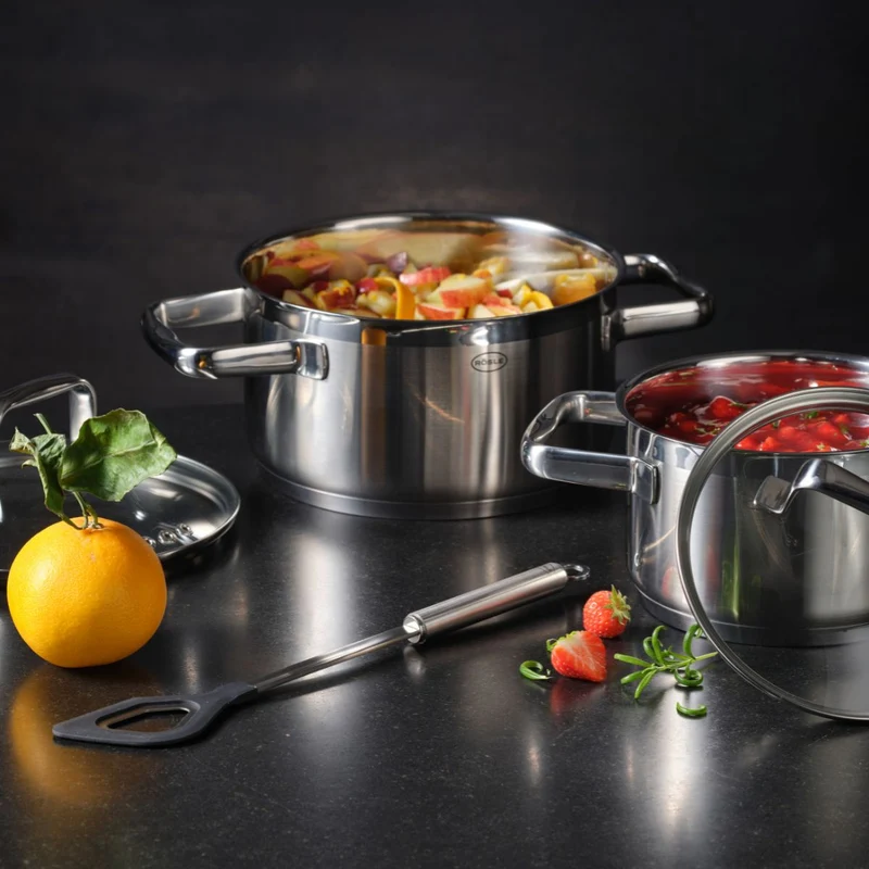 Cuchara espátula con agujero de inox con bordes de silicona Rösle