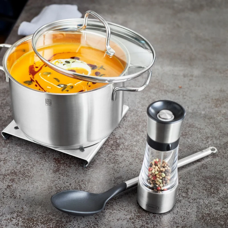 Cuchara de nailon para servir con mango de inox Basic Line Rösle