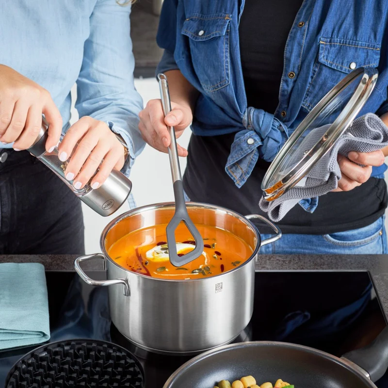 Conjunto de 3 utensilios de cocina de nailon con mango de inox Basic Line Rösle