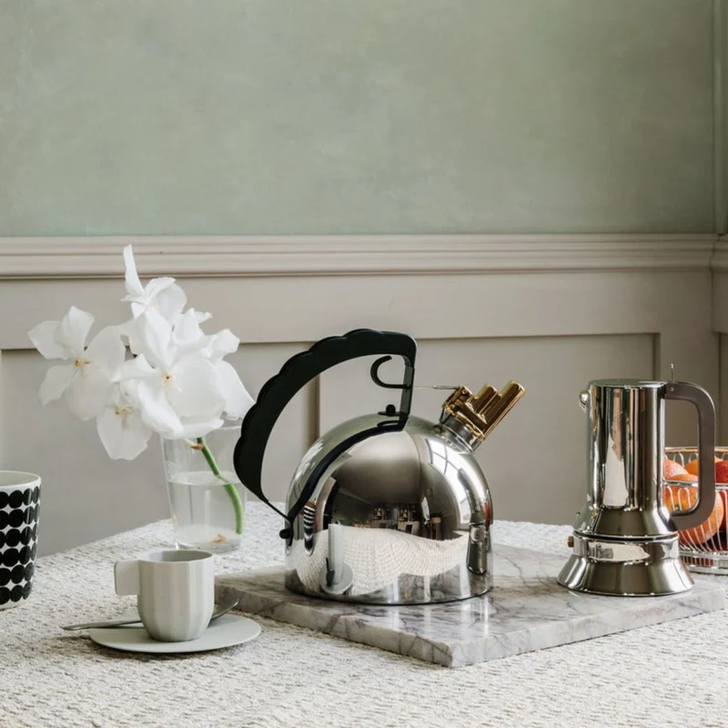 Hervidor 9091 de acero inoxidable Richard Sapper Alessi