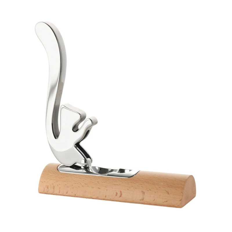 Cascanueces Scoiattolo de acero con base de madera Alessi