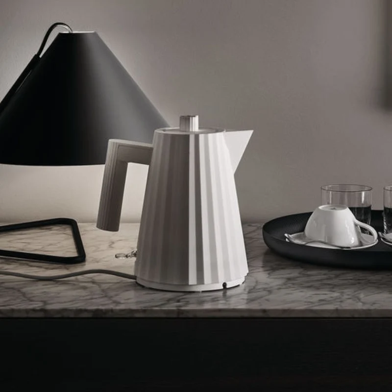 Hervidor eléctrico Plisse Alessi