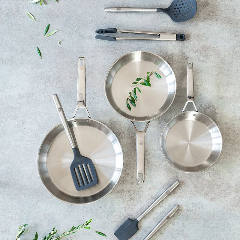 Set de 5 utensilios con bote Signature Bra