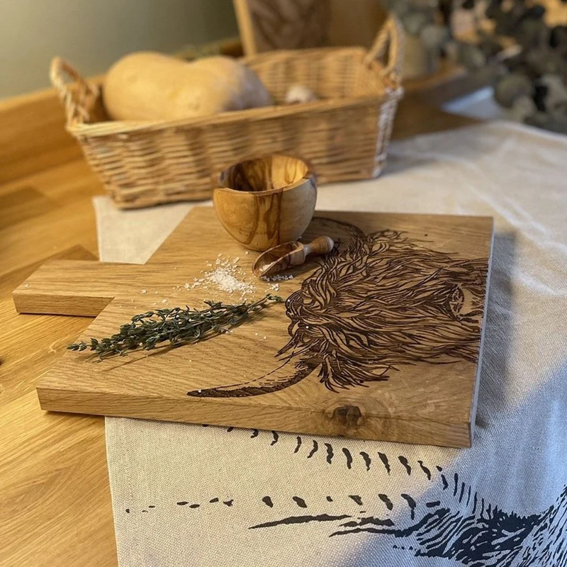 Tabla rectangular para servir y cortar de madera de roble Selbrae