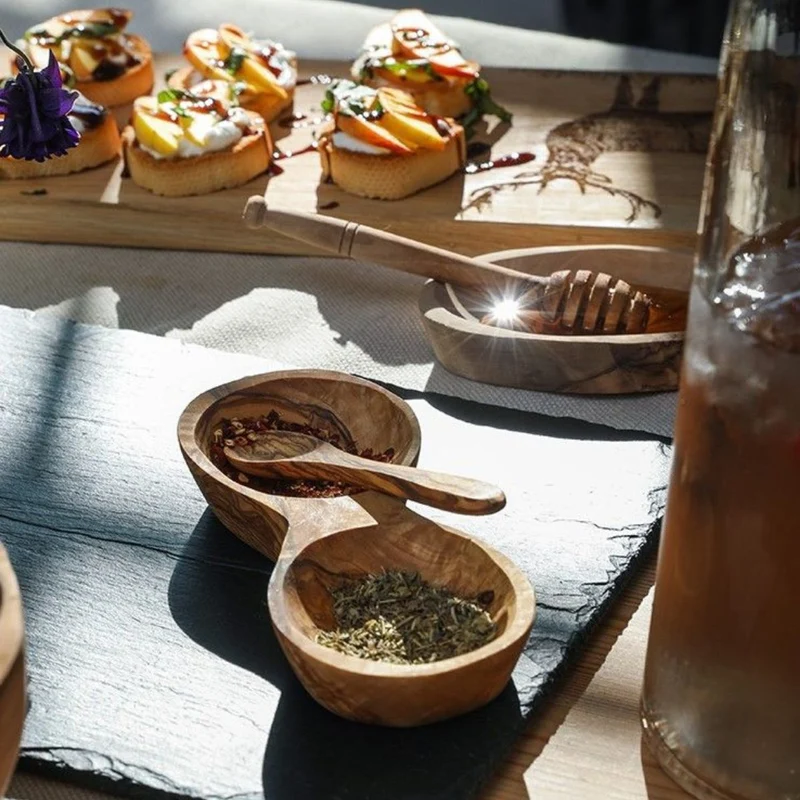 Cuchara para azúcar, especias y salsas de madera de olivo Selbrae