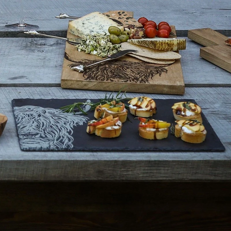 Tabla para quesos y aperitivos de pizarra Selbrae