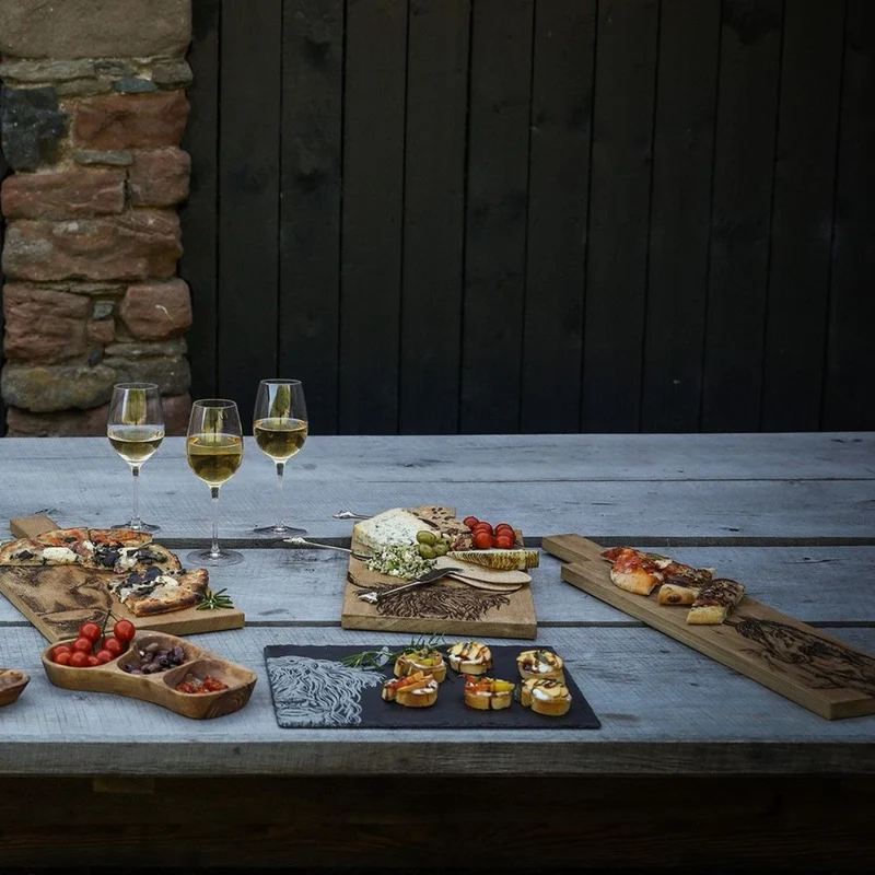Tabla para quesos y aperitivos de pizarra Selbrae
