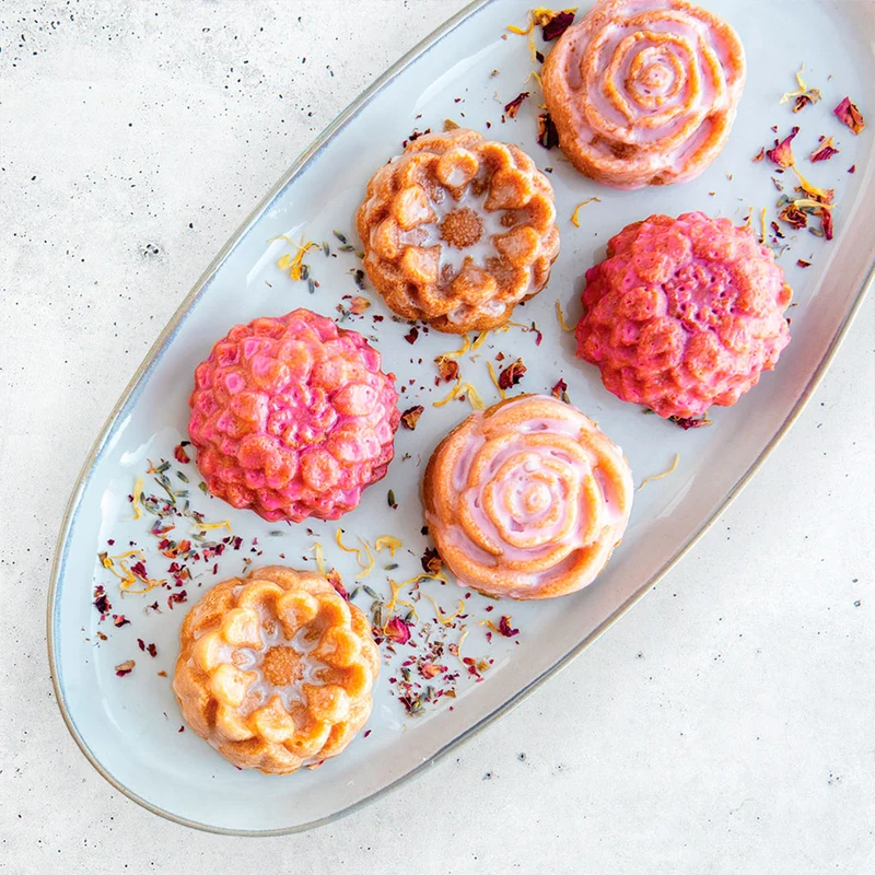 Molde Floral Cakelet Nordic Ware