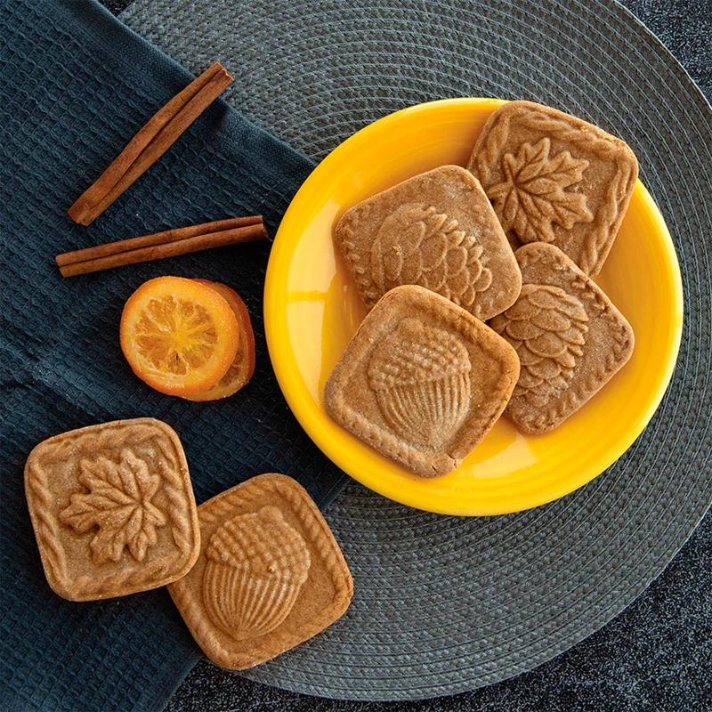 Sello para galletas bosque otoñal Nordic Ware
