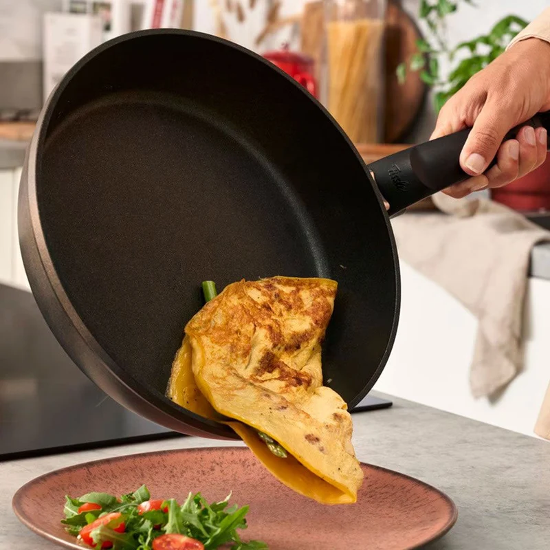 Set sartén Adamant® Comfort 28cm y sartén Adamant® Classic 24cm Fissler