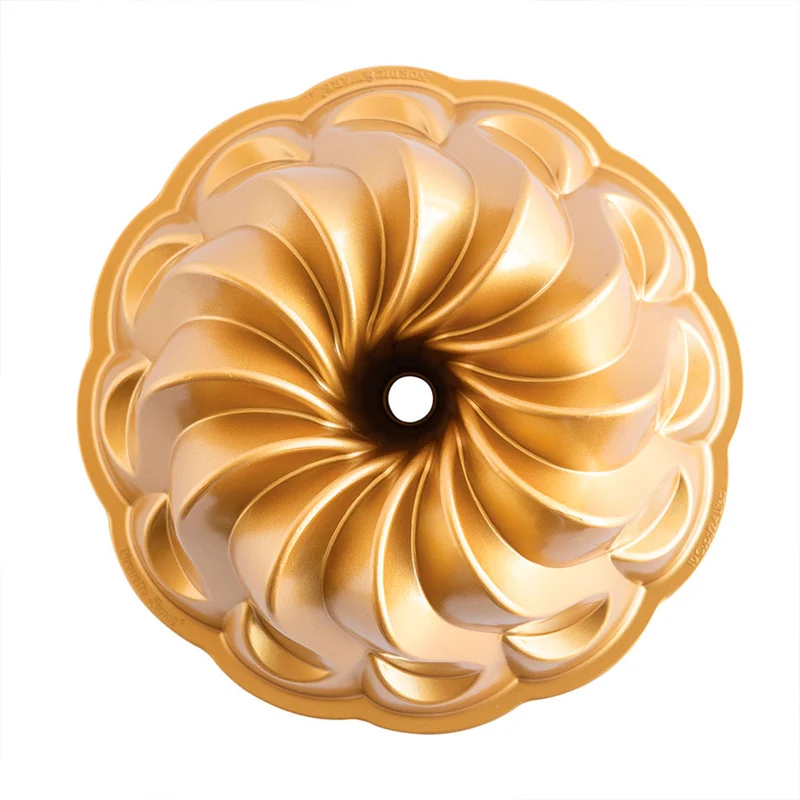 Molde Pirouette dorado Bundt Nordic Ware