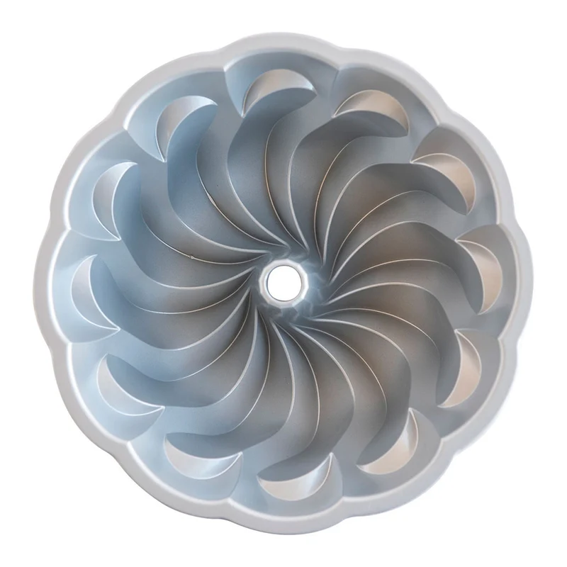 Molde Pirouette dorado Bundt Nordic Ware