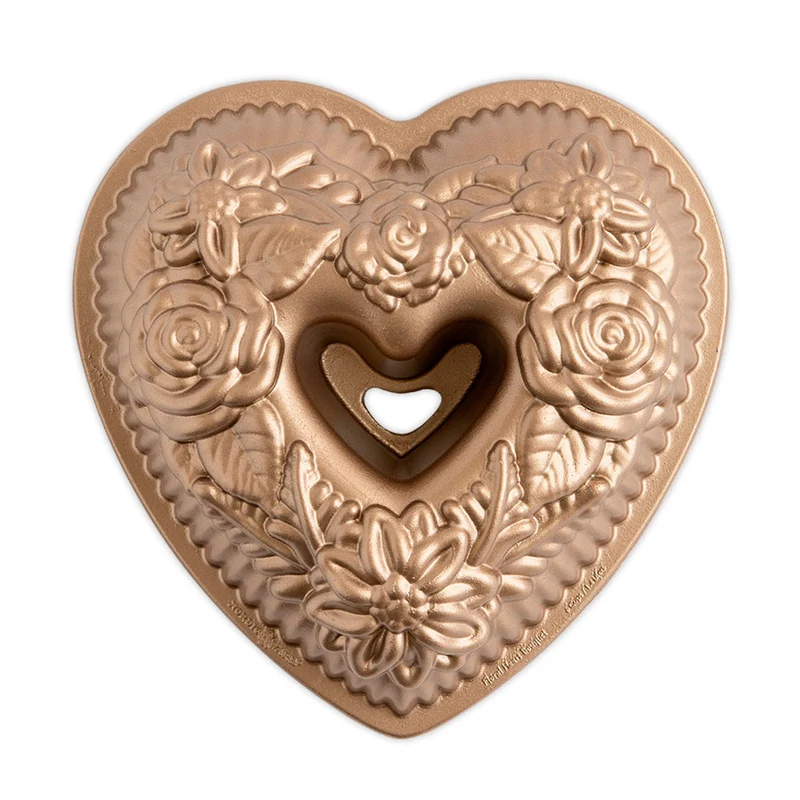 Molde corazón floral Bundt Nordic Ware