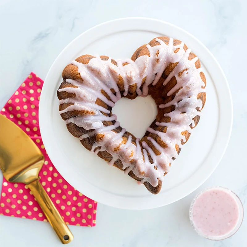 Molde corazón Elegant Heart Bundt Nordic Ware
