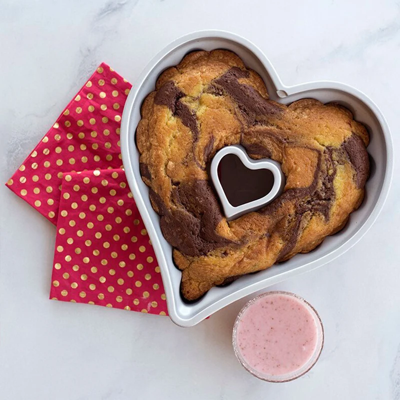 Molde corazón Elegant Heart Bundt Nordic Ware