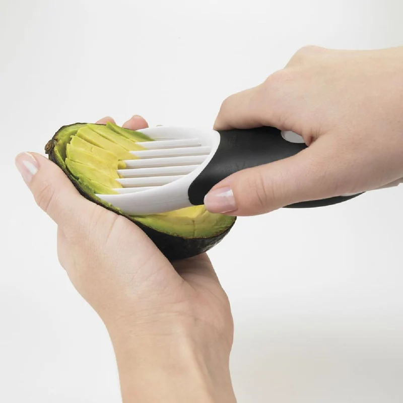 Pelador de aguacates 3 en 1 OXO