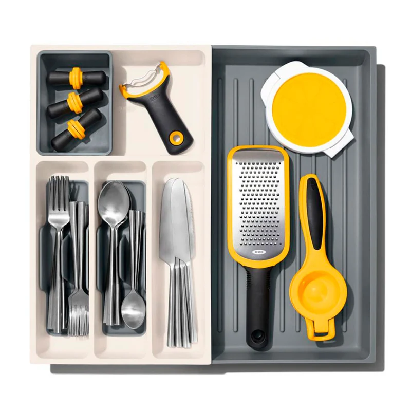 Organizador extensible para cubiertos OXO