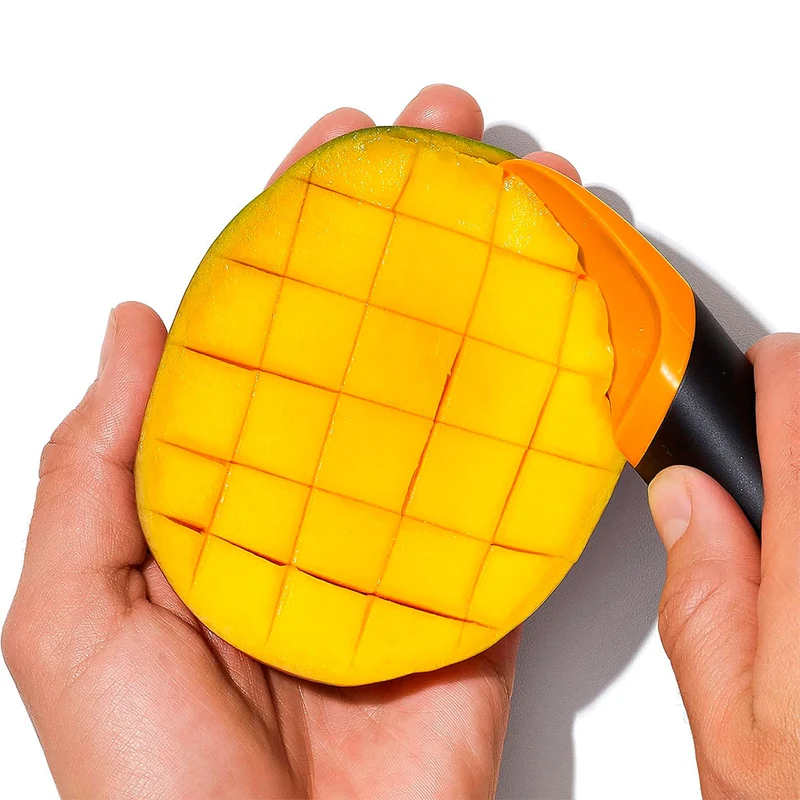 Cortador y cuchara para mango OXO