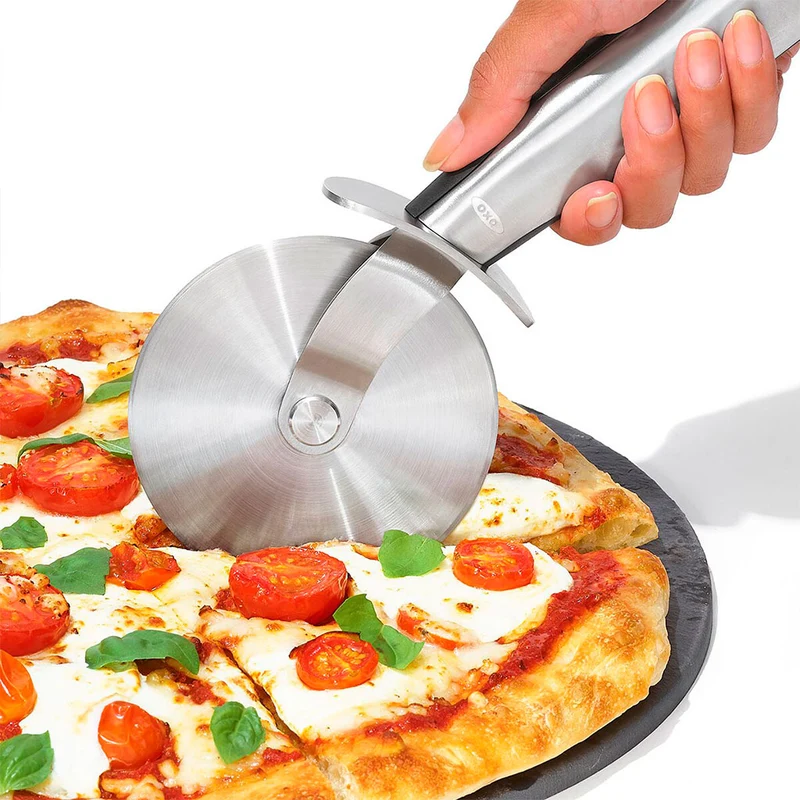 Cortador de pizzas de acero inoxidable Steel™ OXO