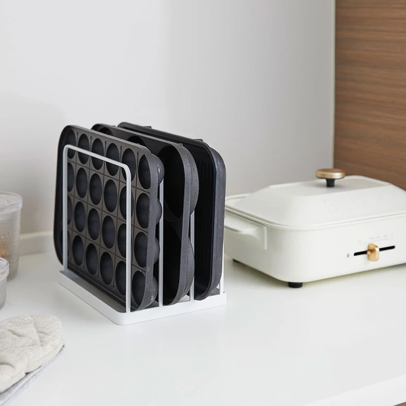 Soporte organizador para tablas y bandejas Yamazaki