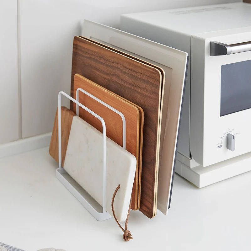 Soporte organizador para tablas y bandejas Yamazaki