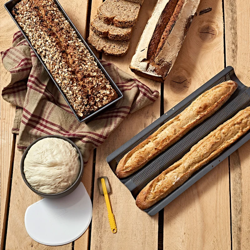 Bandeja antiadherente perforada para baguettes De Buyer